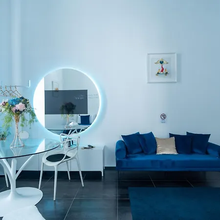 Skyhouse Chiaia Alojamento de Acomodação e Pequeno-almoço 4*