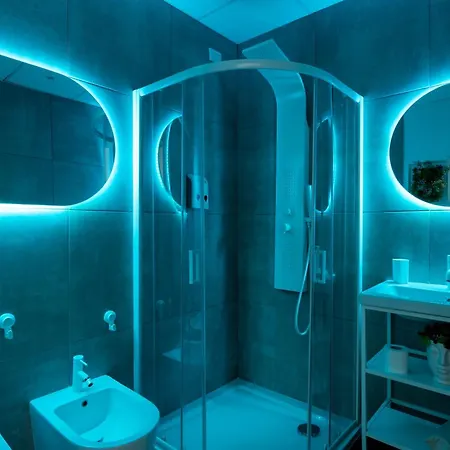 Skyhouse Chiaia Alojamento de Acomodação e Pequeno-almoço 4*