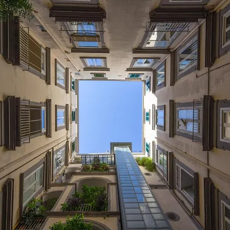 Skyhouse Chiaia Nápoles