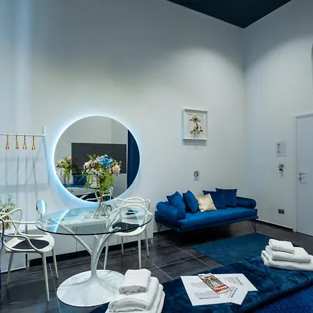 Skyhouse Chiaia Bed & Breakfast 2*