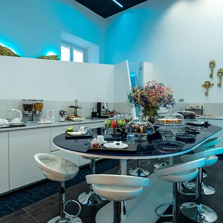 Skyhouse Chiaia Naples