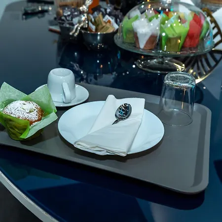 Bed & Breakfast Skyhouse Chiaia Naples
