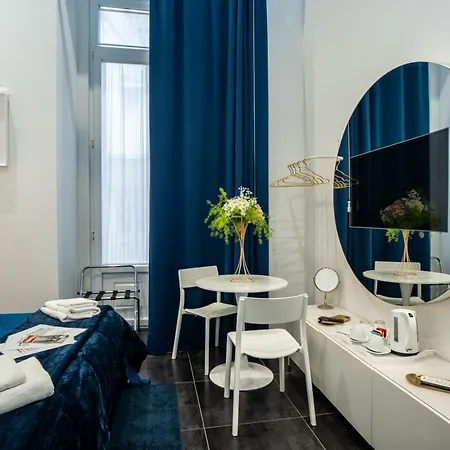 Bed & Breakfast Skyhouse Chiaia