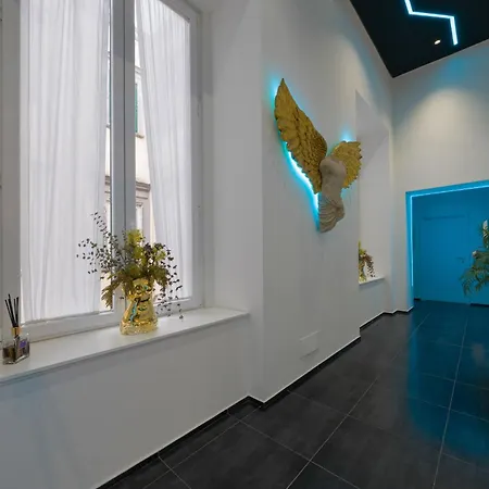 Skyhouse Chiaia Bed & Breakfast Naples