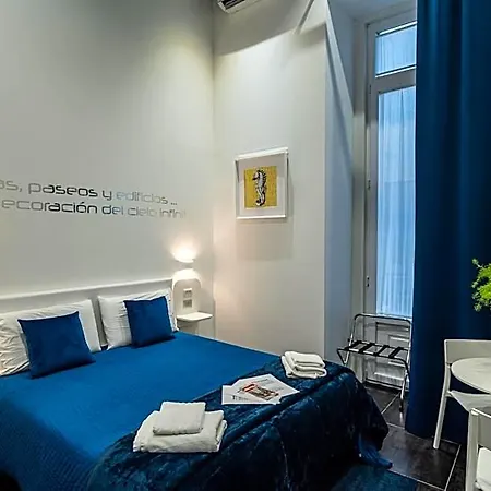 Skyhouse Chiaia Bed & Breakfast Naples