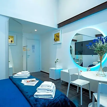 Skyhouse Chiaia