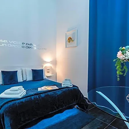 Bed & Breakfast Skyhouse Chiaia