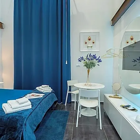 B&B Skyhouse Chiaia 나폴리