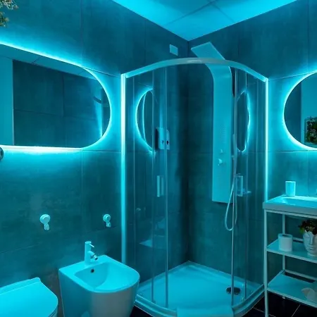 Skyhouse Chiaia Bed & Breakfast 4*