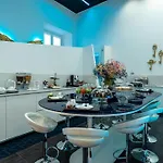 Skyhouse Chiaia Неаполь