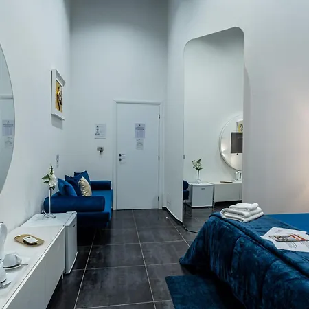Skyhouse Chiaia לינה וארוחת בוקר